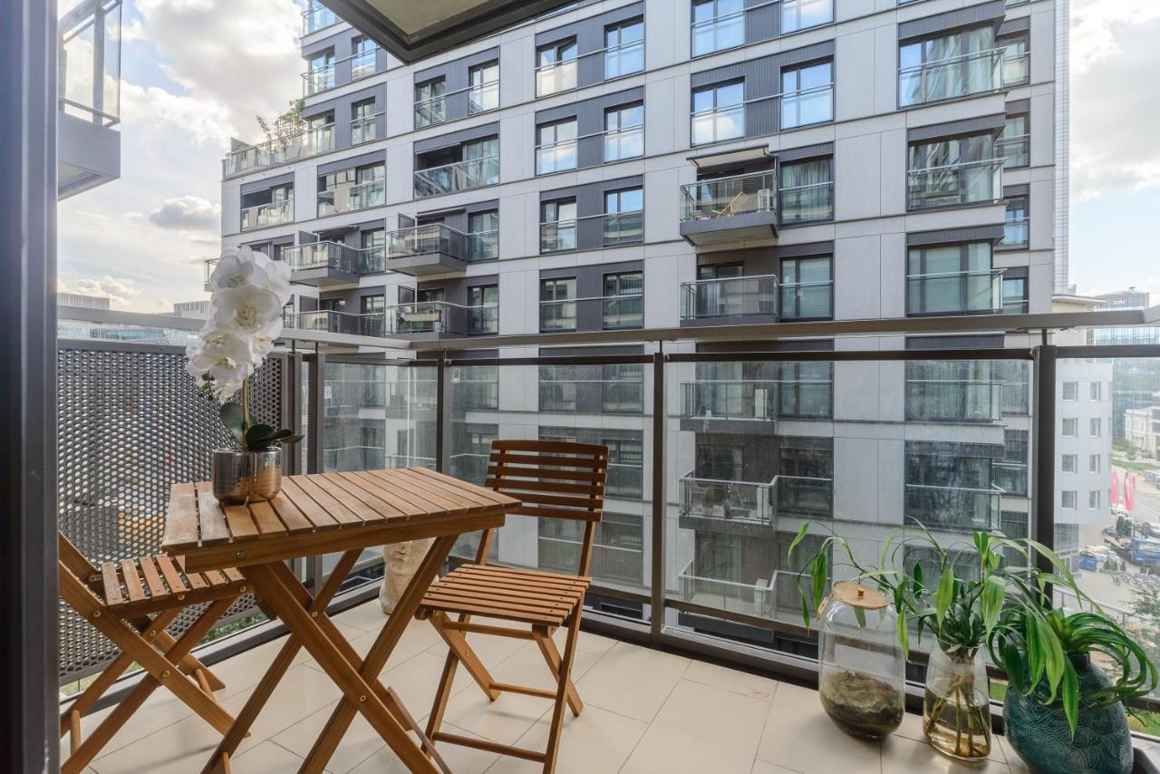 ורשה Lumina Luxury Apartments In Mennica Residence מראה חיצוני תמונה
