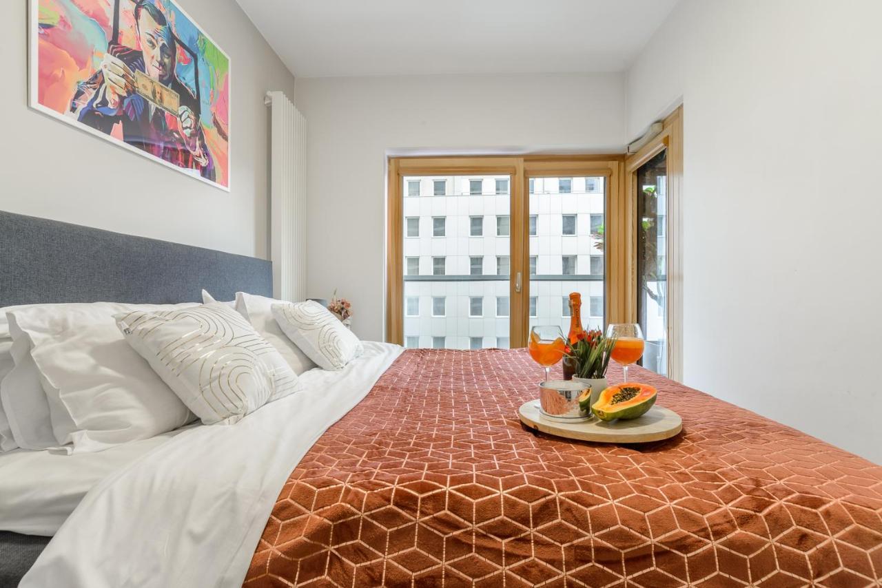ורשה Lumina Luxury Apartments In Mennica Residence מראה חיצוני תמונה