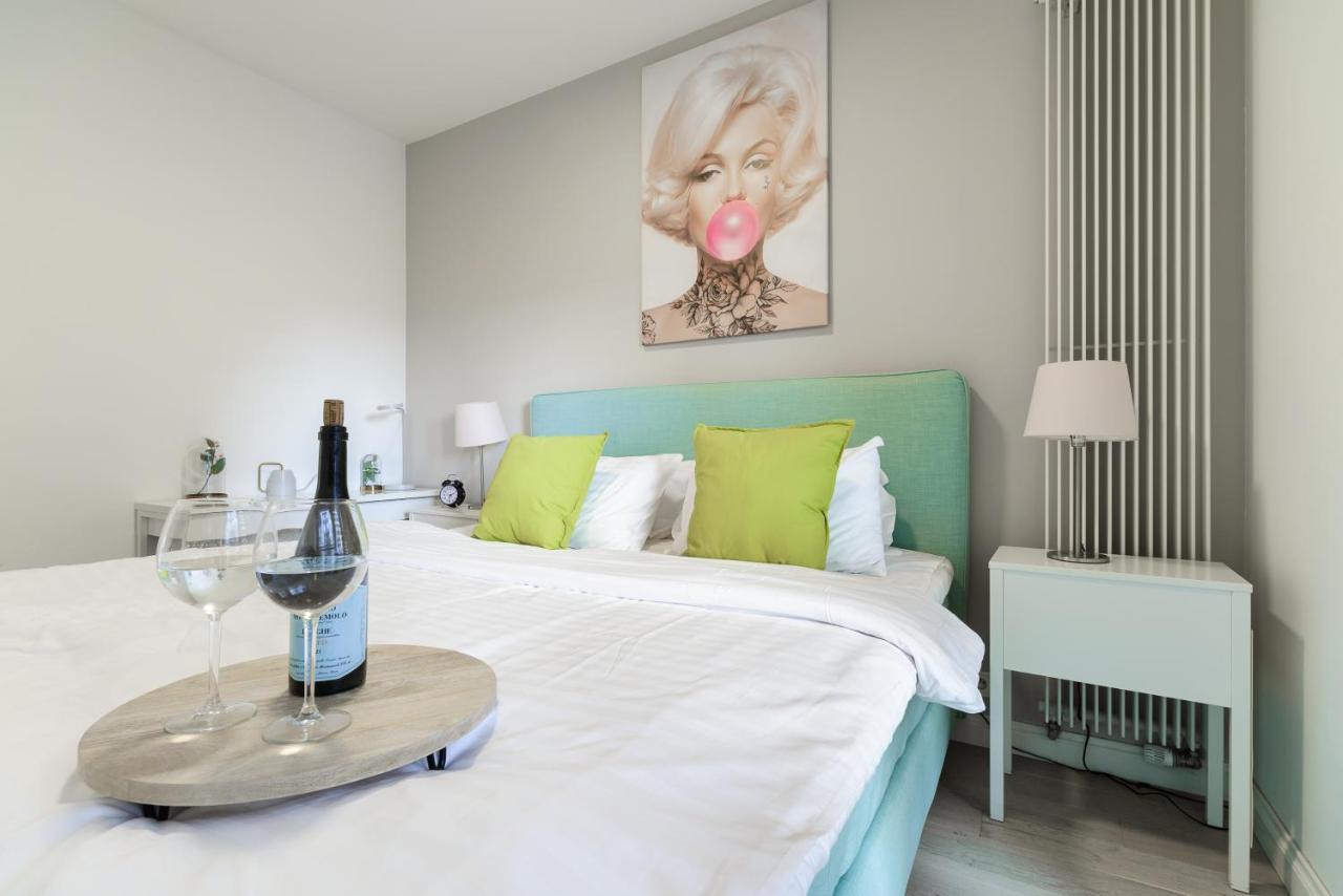 ורשה Lumina Luxury Apartments In Mennica Residence מראה חיצוני תמונה