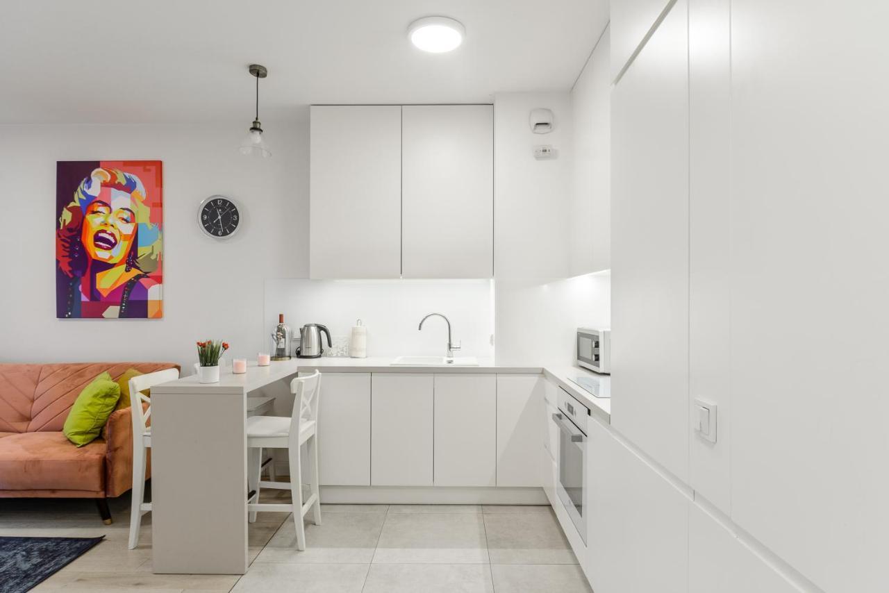 ורשה Lumina Luxury Apartments In Mennica Residence מראה חיצוני תמונה