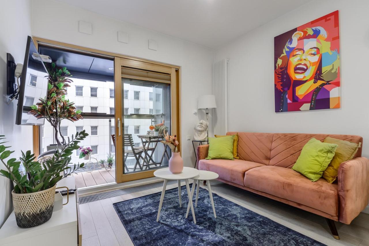 ורשה Lumina Luxury Apartments In Mennica Residence מראה חיצוני תמונה