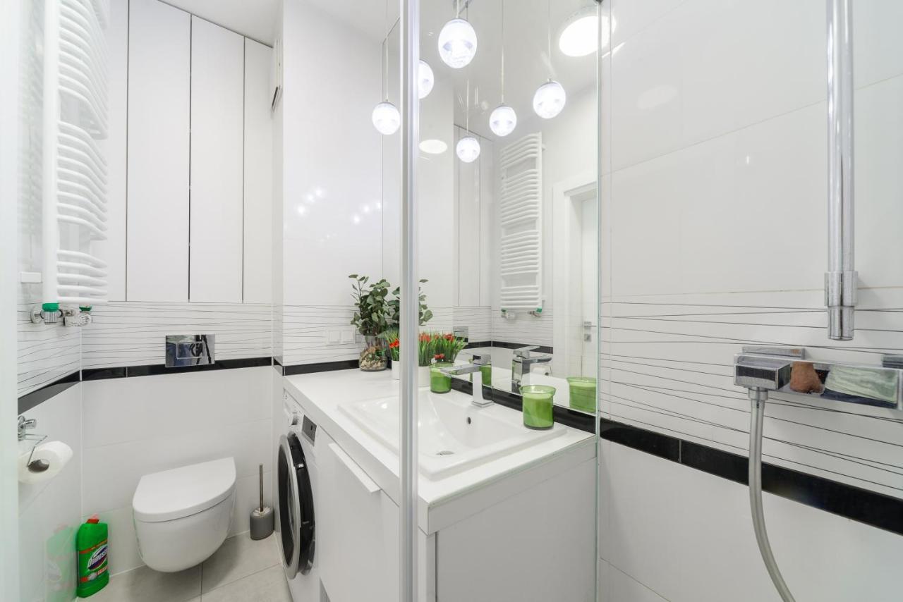 ורשה Lumina Luxury Apartments In Mennica Residence מראה חיצוני תמונה